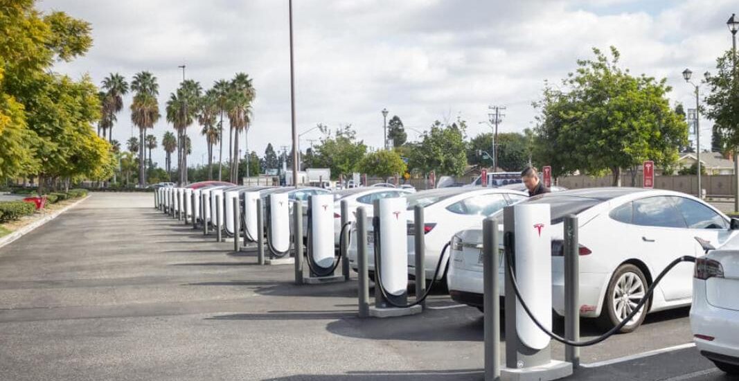 borne de recharge pour une flotte de véhicules électriques